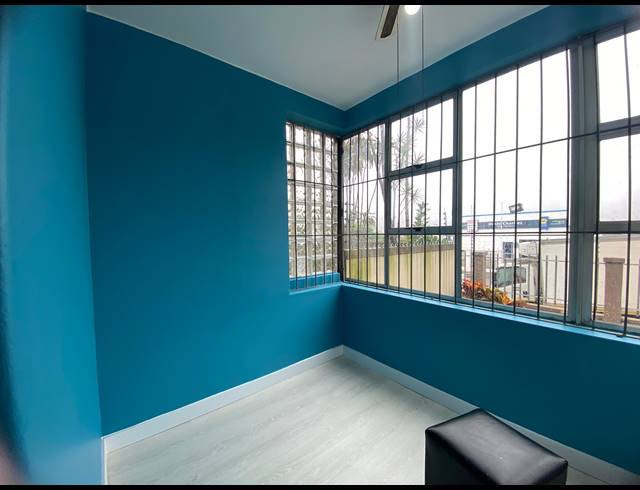 1.5 BEDROOM FLAT FOR SALE IN GLENWOOD